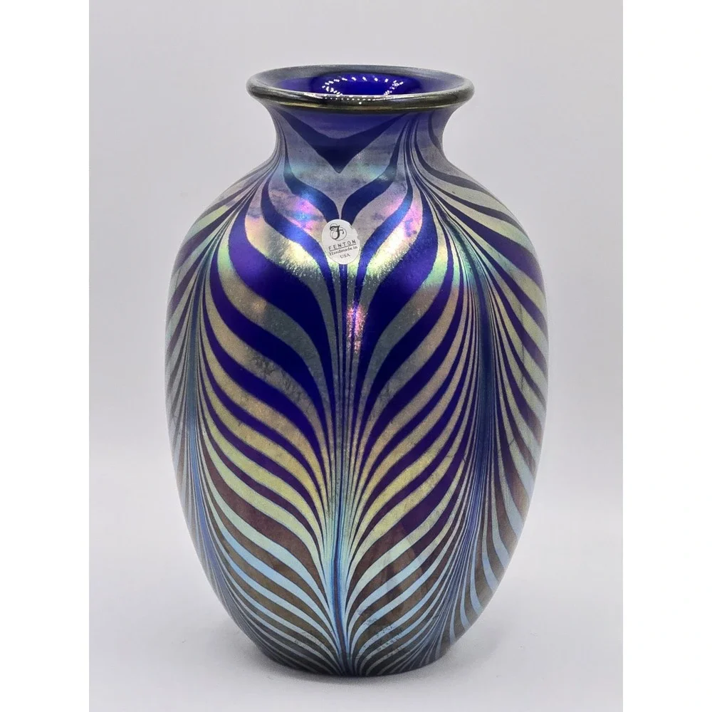 Fenton Art Glass Connoisseur Collection 2002 